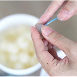 Cách làm chè nhãn bọc hạt sen