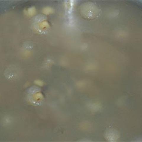 Cách làm chè nhãn tươi nấu hạt sen