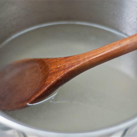 Cách làm chè rau câu và nhãn khô