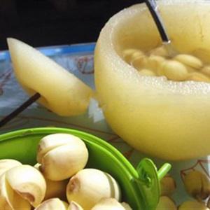 Cách làm chè sen hấp lê