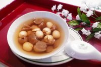 Chè sen nhãn khô, mùa nào cũng sẵn