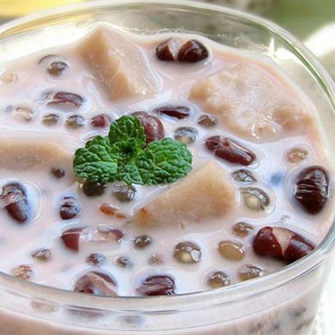 Cách làm chè sữa đậu đỏ khoai môn