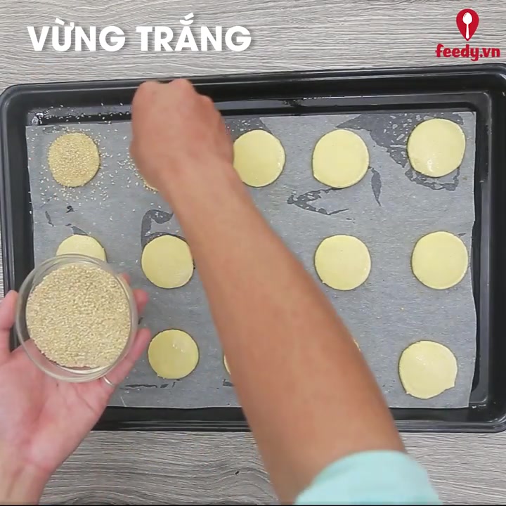 Chè súp trứng gà hạt sen táo tàu độc đáo mới lạ