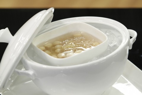 Chè tổ yến hạt sen
