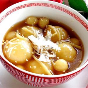 Cách nấu chè trôi nước bọc đậu xanh