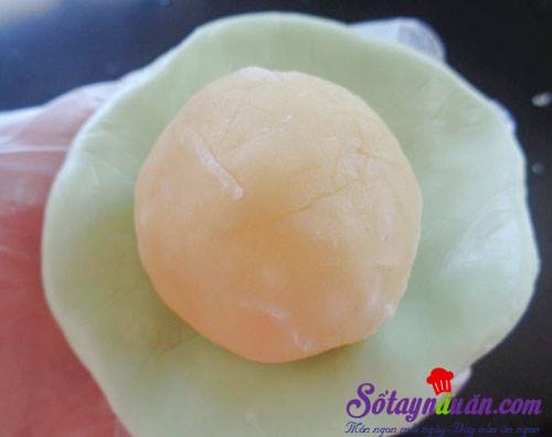 Chè trôi nước lá dứa nhân đậu xanh ấm nóng