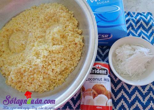 Chè trôi nước lá dứa nhân đậu xanh ấm nóng