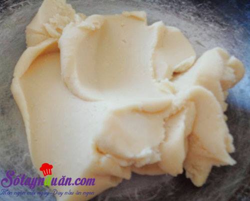 Chè trôi nước lá dứa nhân đậu xanh ấm nóng