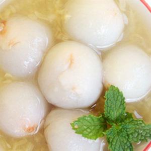 Cách làm chè vải nấu đậu xanh