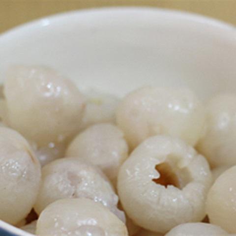 Cách làm chè vải thạch dừa