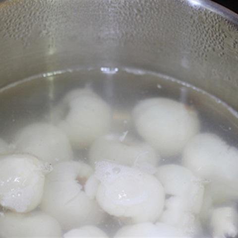 Cách làm chè vải thạch dừa