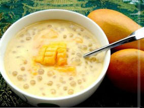 Chè xoài món ăn tráng miệng mùa hè