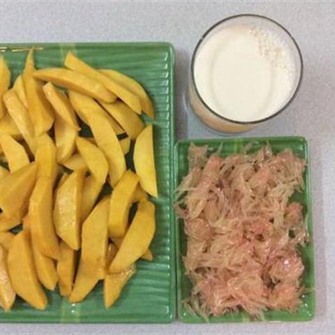 Cách làm chè xoài nấu bưởi