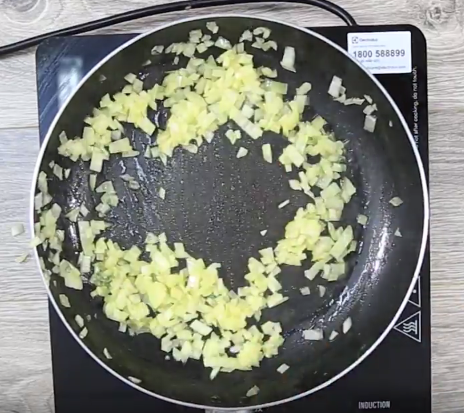 Chỉ 10 phút làm cà rốt củ cải ngâm chua giải ngấy cực hiệu quả