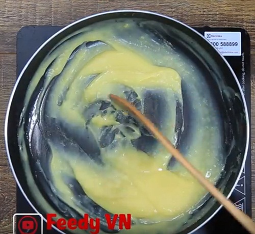 Chỉ mất 10 phút là bạn đã có ngay nồi canh ngao kiểu Nhật, cả nhà xì xụp gắp không ngừng đũa