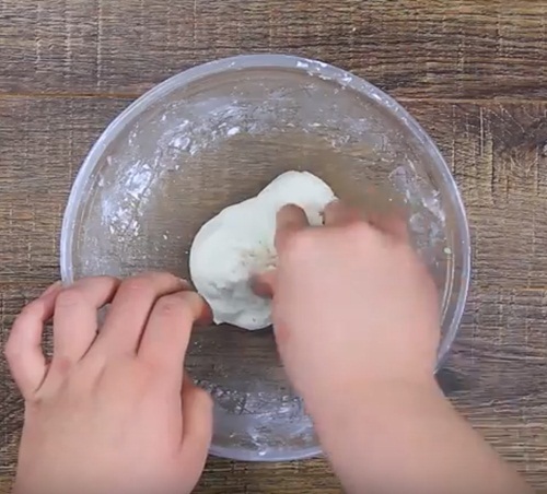 Chỉ mất 10 phút là bạn đã có ngay nồi canh ngao kiểu Nhật, cả nhà xì xụp gắp không ngừng đũa