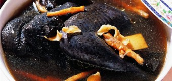 Chia sẻ công thức nấu ngon món Gà Ác hầm Thuốc Bắc