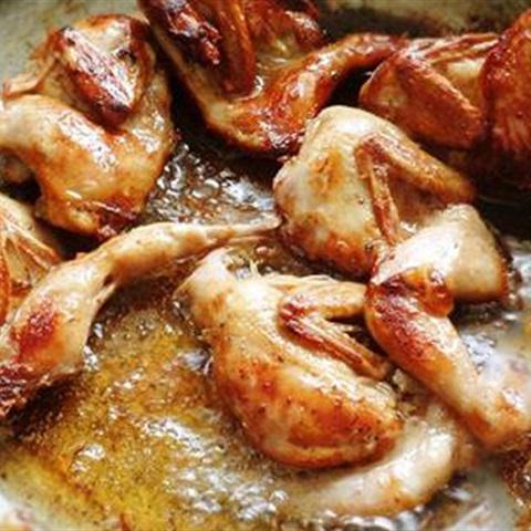 Cách làm chim cút quay bằng chảo