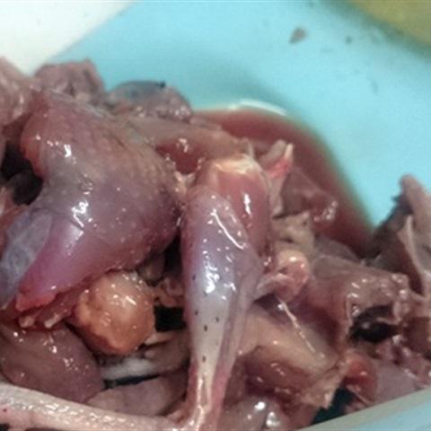 Cách làm chim cút xào rau răm