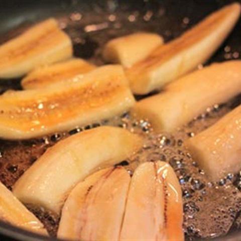 Cách làm chuối nấu rượu rum