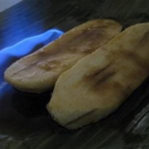 Cách làm chuối nướng đường đỏ rượu rum