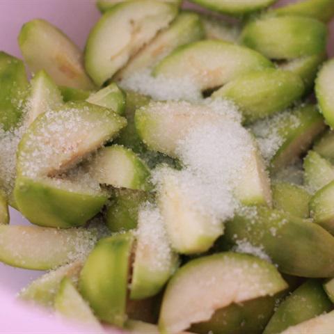 Cách làm cóc dầm chua ngọt