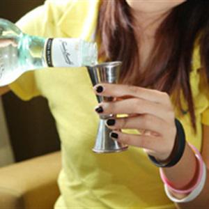 Cách làm cocktail Blue Hawaii