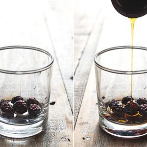 Cách làm cocktail dâu tằm