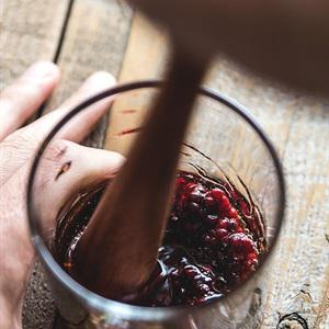 Cách làm cocktail dâu tằm