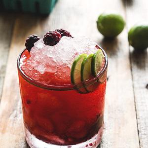 Cách làm cocktail dâu tằm