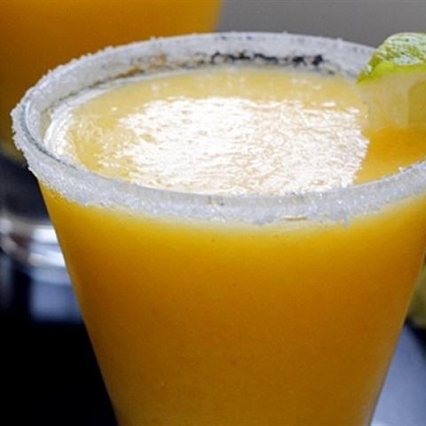 Cách pha chế cocktail Margarita thơm