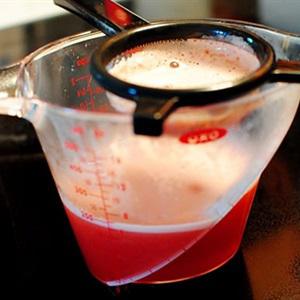 Cách pha cocktail "Mặt trời mọc"