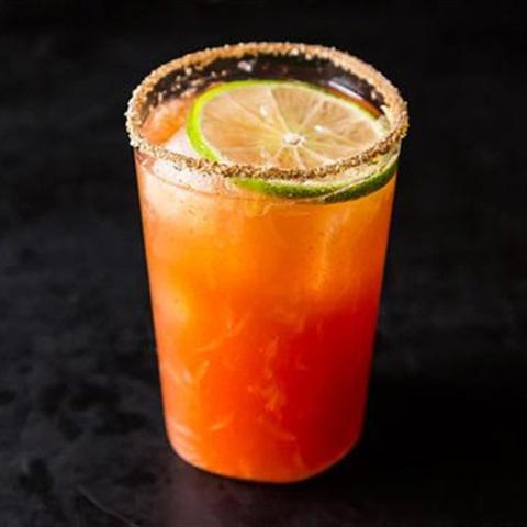 Cách pha Cocktail Michelada