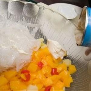 Cách làm "Cocktail" rau câu bào