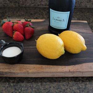 Cách pha cocktail rượu chanh