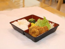 Cơm bento thịt heo