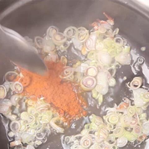 Cách làm cơm cà ri thịt gà