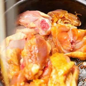 Cách làm cơm cà ri thịt gà