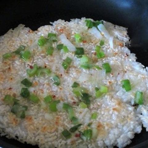 Cách làm cơm cháy mỡ hành giòn rụm nước mắm