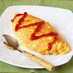 Cách làm cơm chiên bọc trứng