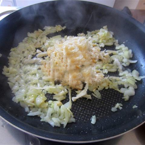 Cách làm cơm chiên cá mặn