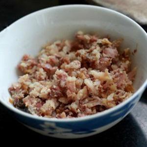 Cách làm cơm chiên cá mặn thịt gà