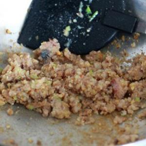 Cách làm cơm chiên cá mặn thịt gà