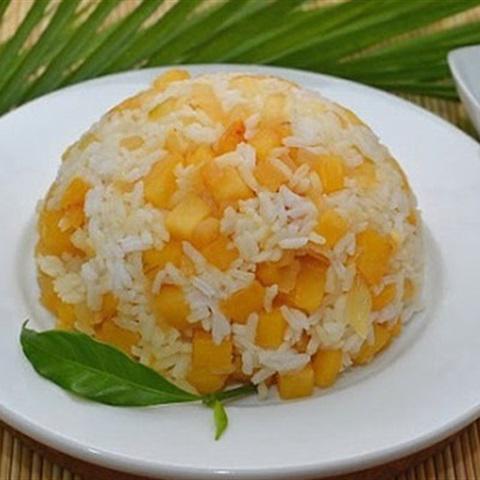 Cách làm cơm chiên chay kiểu Thái