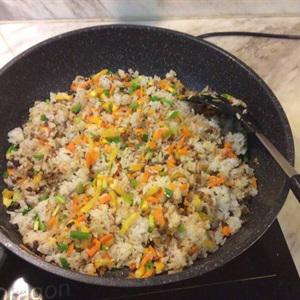 Cách làm cơm chiên chim cút rau củ