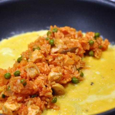 Cơm chiên cuộn trứng