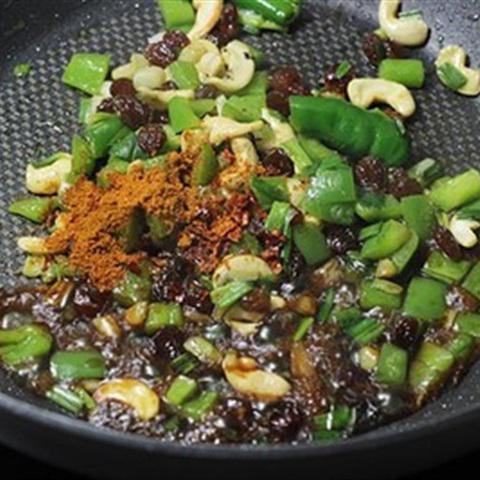 Cách làm cơm chiên dứa