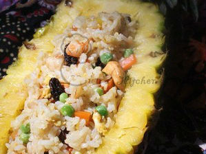 Cơm chiên dứa kiểu Thái