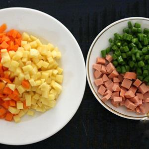 Cách làm cơm chiên Dương Châu