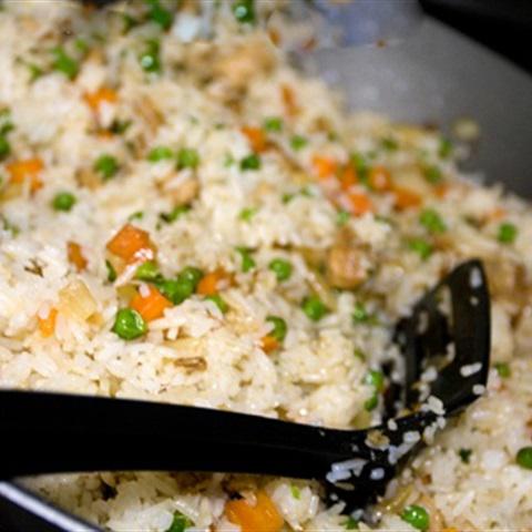 Cách làm cơm chiên gà